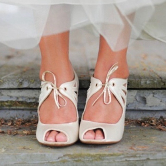 Seychelles I Do Pump in Ivory - Picture 2 of 14